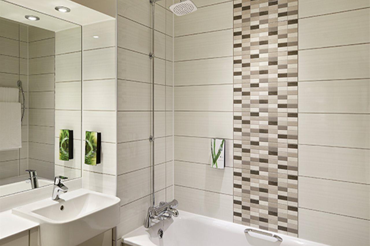 Premier Inn Stirling City Centre ภายนอก รูปภาพ